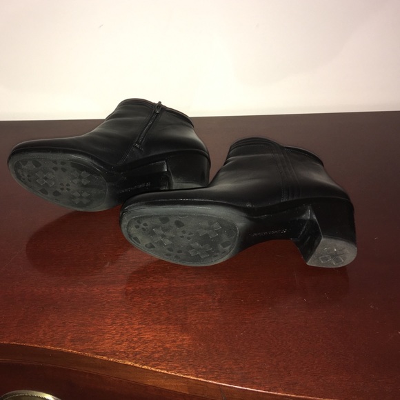 naturalizer elisabeth bootie